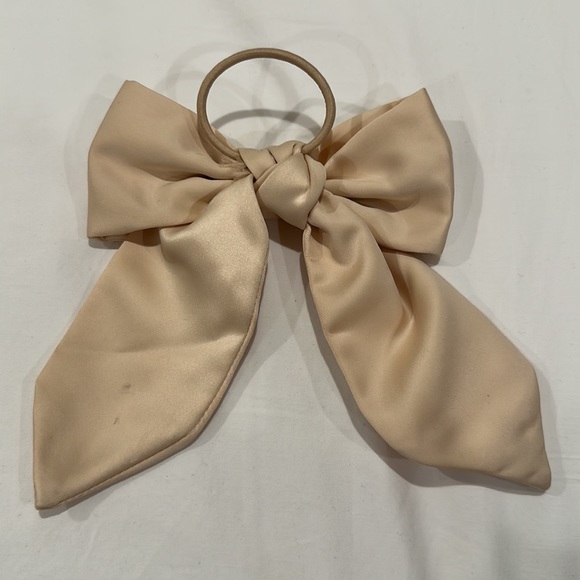 H&M Hair Tie with Nude Silk Bow - Picture 2 of 2